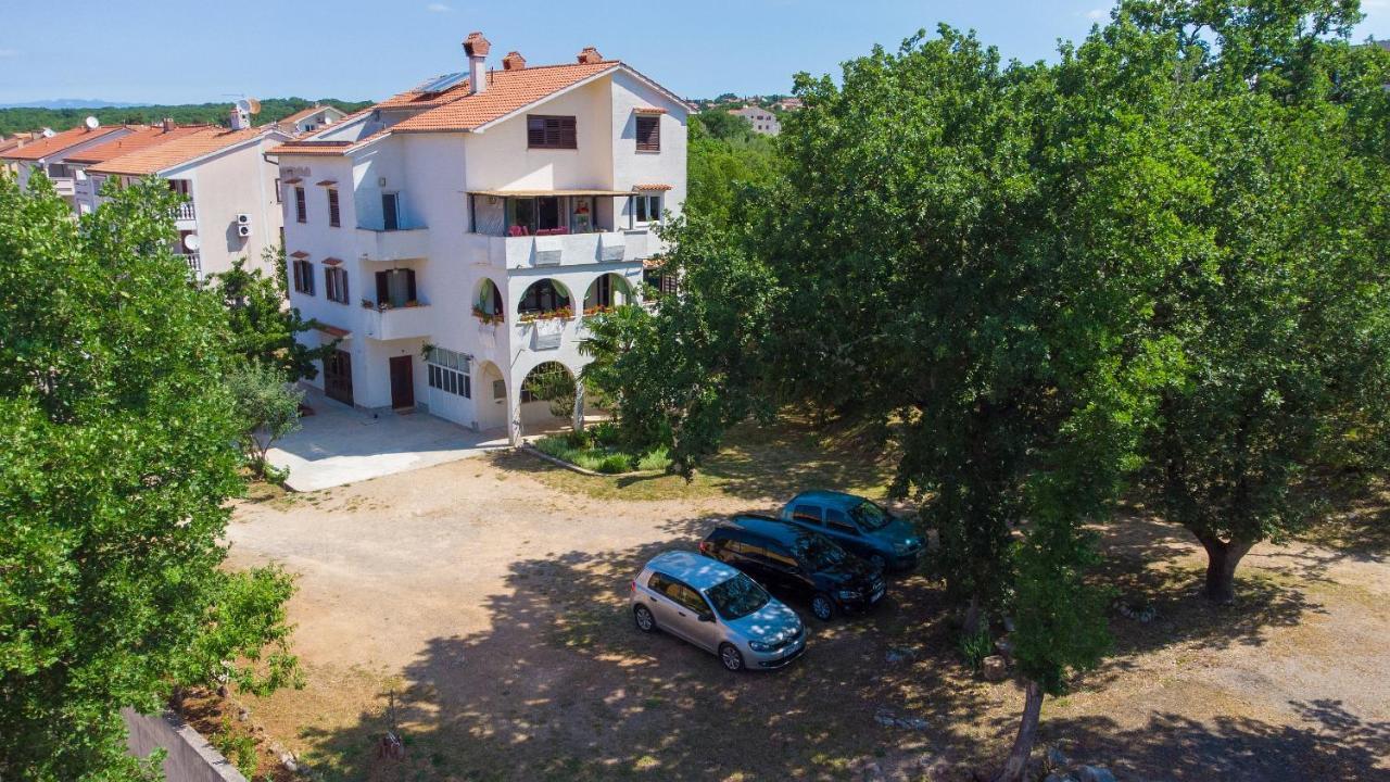 Apartman Mihael Малинська Екстер'єр фото