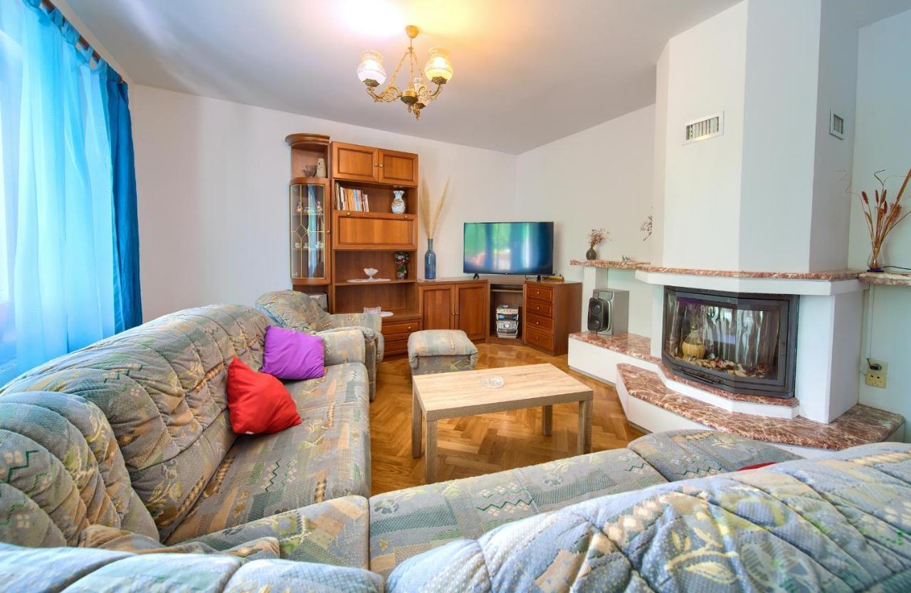 Apartman Mihael Малинська Екстер'єр фото